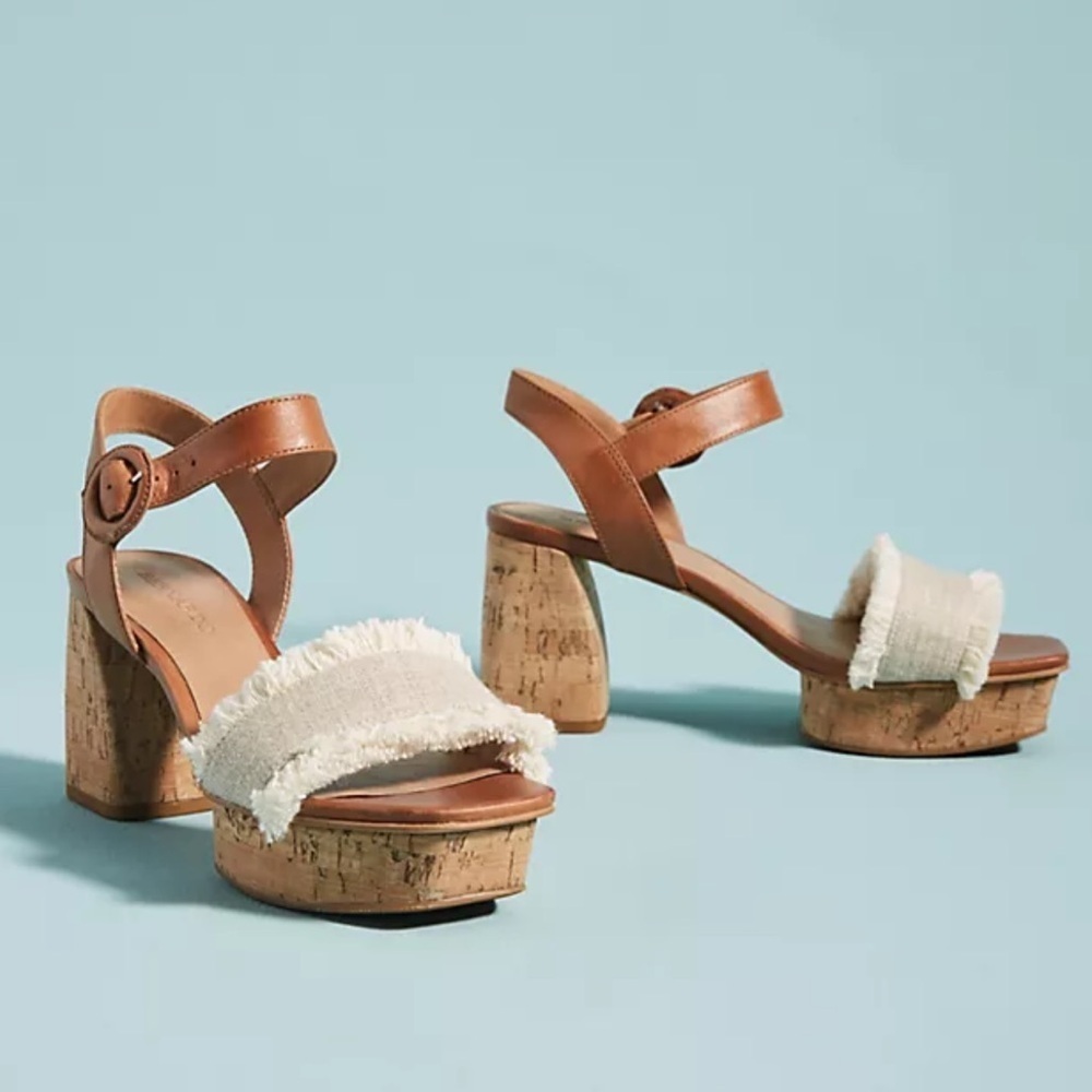 Bernardo Reagan Block Heel Sandals 8 Tan Leather Cork Platform Frayed